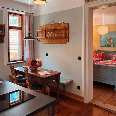 Individuelles Kreativ-apartment Direkt Am Kochelsee Apartment *